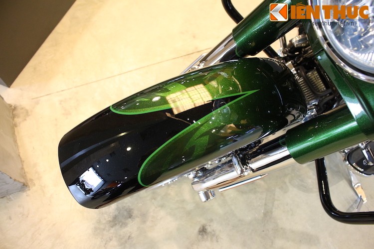 Can canh “Sieu pham tien ty” Harley Road King CVO tai VN-Hinh-5